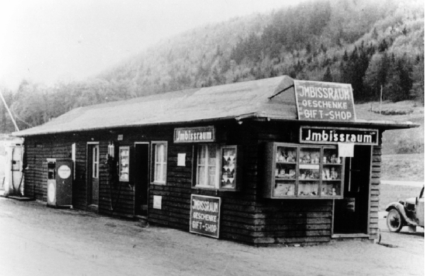 1945: Die erste Autobahnraststtte der Nachkriegszeit im oberfrnkischen Greding sdlich von Nrnberg - IRRGARTENWELT.DE
